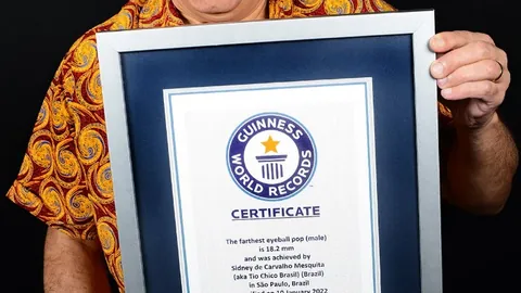 利物浦2-0击败曼城，英超积分领先优势增至11分。